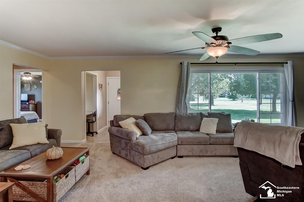 232 Ida Maybee Road Monroe, MI 48161 - Photo 4 of 45
