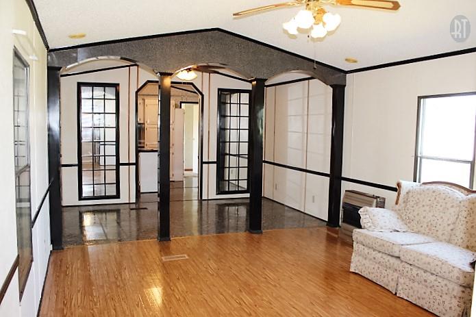 8190 Fredonia Road Manchester, TN 37355 - Photo 3 of 18 Living room and dinning room.