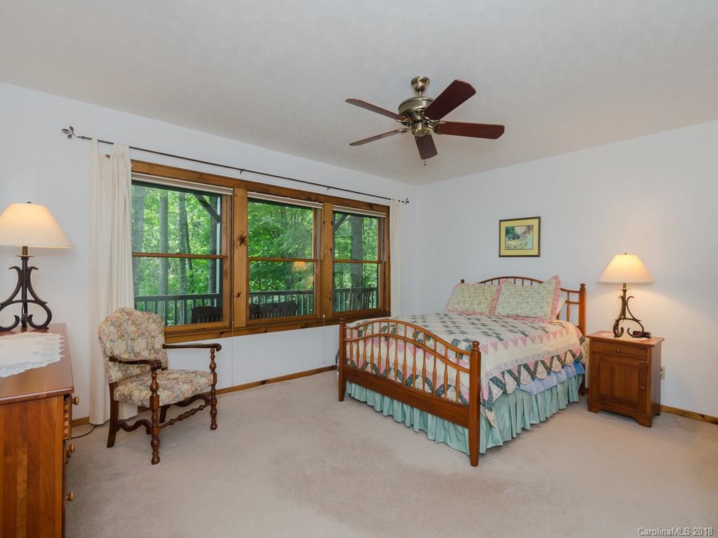 710 Falcon Ridge Drive, Unit 18 Waynesville, NC 28786 - Photo 18 of 30 Gallery Image 18