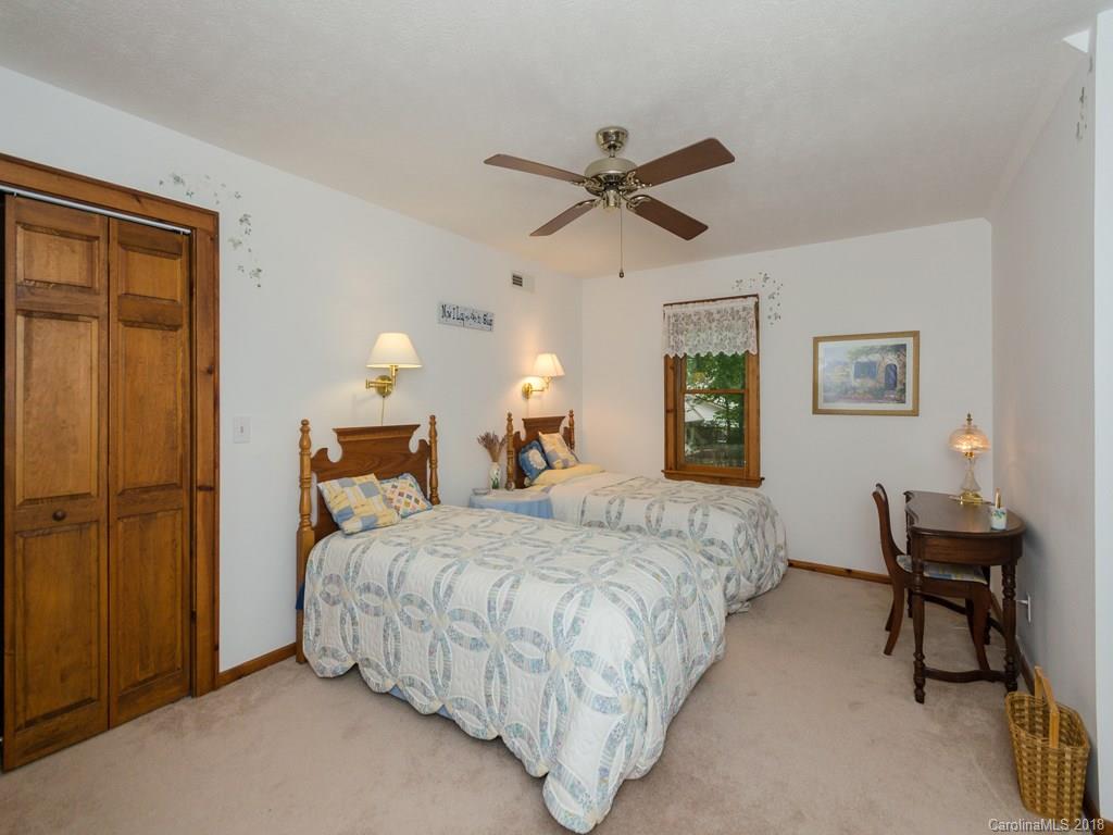 710 Falcon Ridge Drive, Unit 18 Waynesville, NC 28786 - Photo 21 of 30 Gallery Image 21