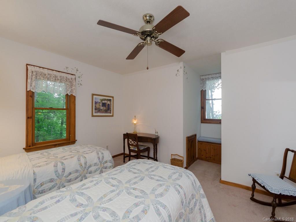 710 Falcon Ridge Drive, Unit 18 Waynesville, NC 28786 - Photo 22 of 30 Gallery Image 22
