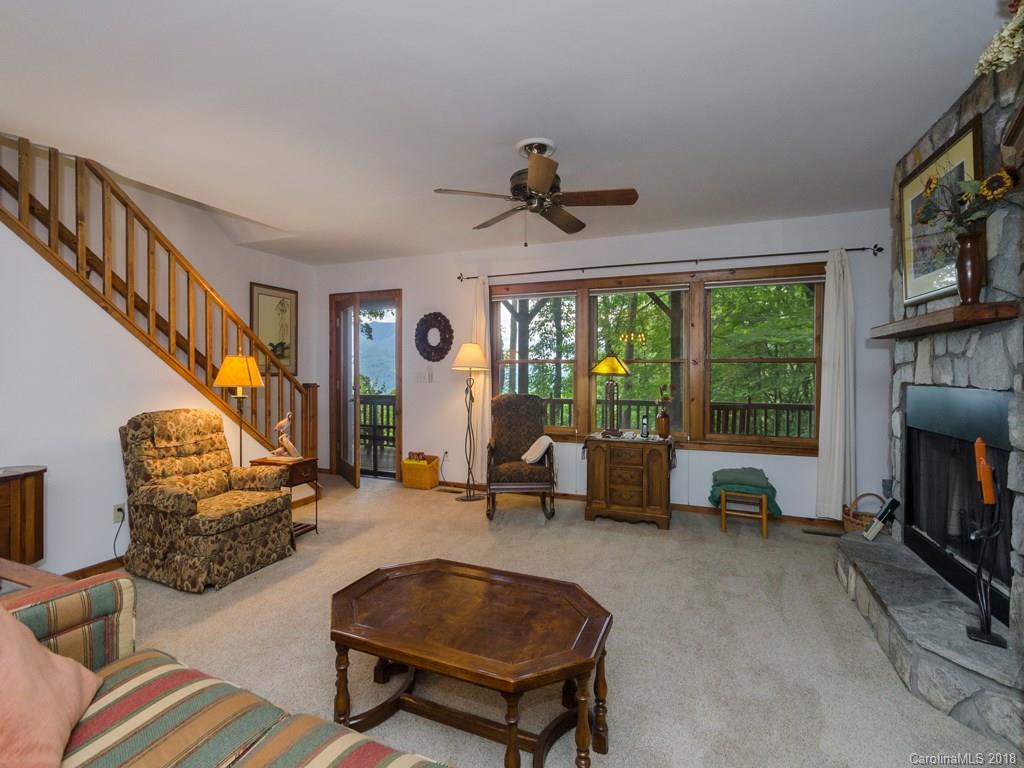 710 Falcon Ridge Drive, Unit 18 Waynesville, NC 28786 - Photo 5 of 30 Gallery Image 5