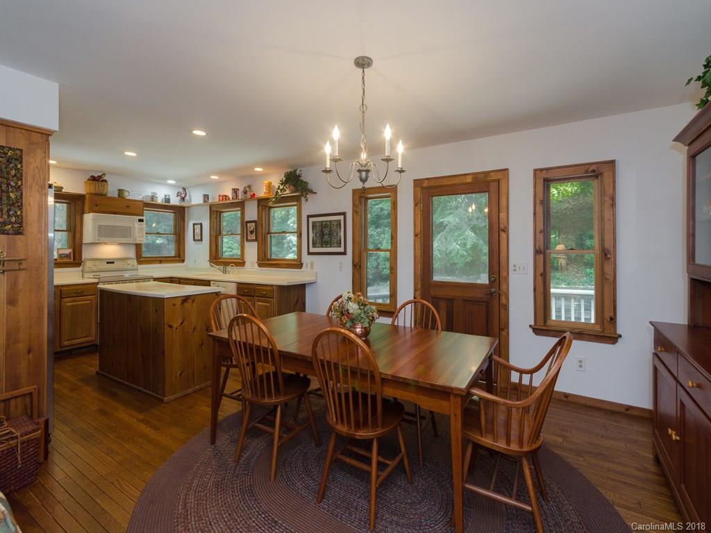 710 Falcon Ridge Drive, Unit 18 Waynesville, NC 28786 - Photo 7 of 30 Gallery Image 7