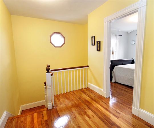 7 Hemlock Road Boston, MA 02132 - Photo 11 of 20