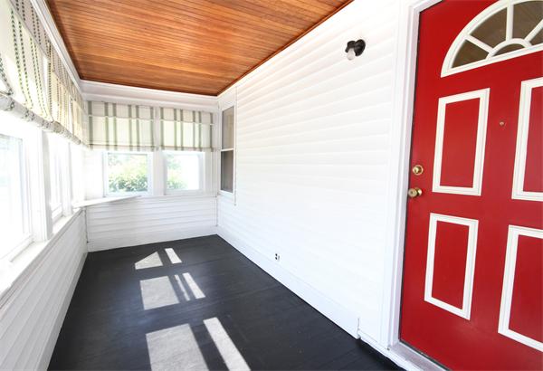 7 Hemlock Road Boston, MA 02132 - Photo 2 of 20