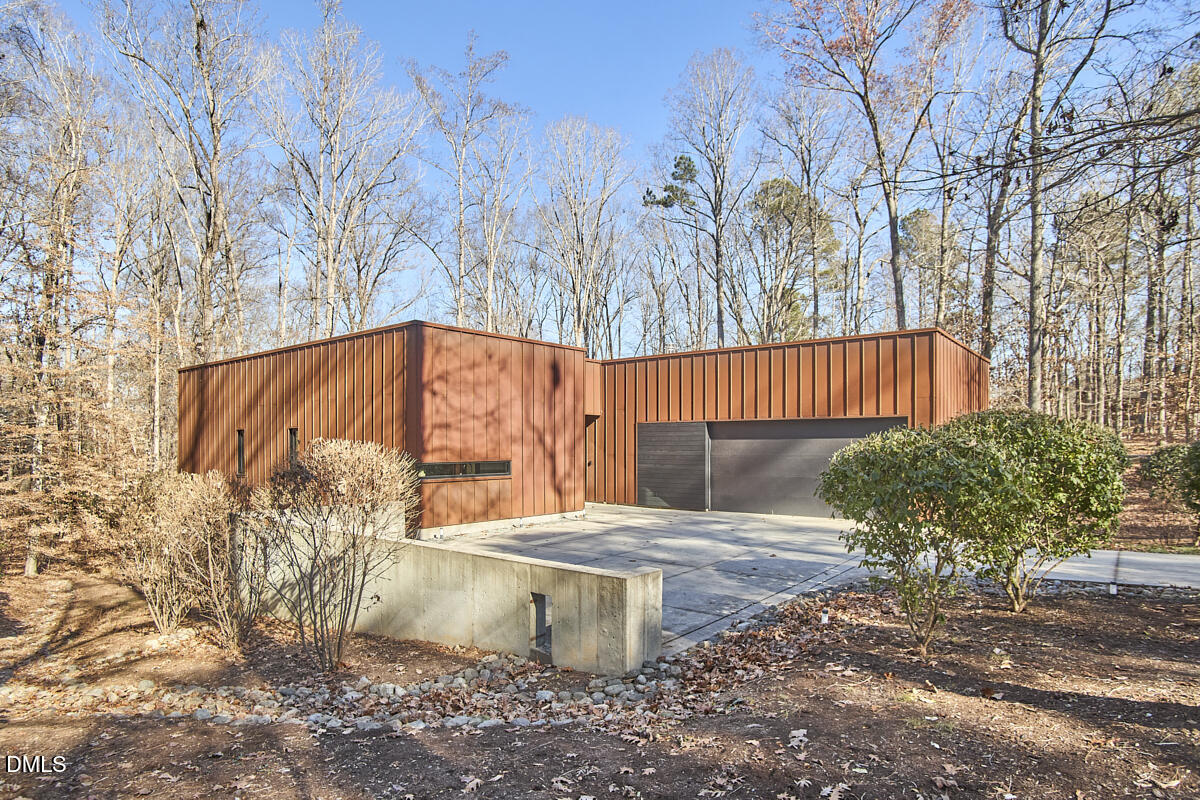 4937 Taproot Lane Durham, NC 27705 - Photo 6 of 55 022