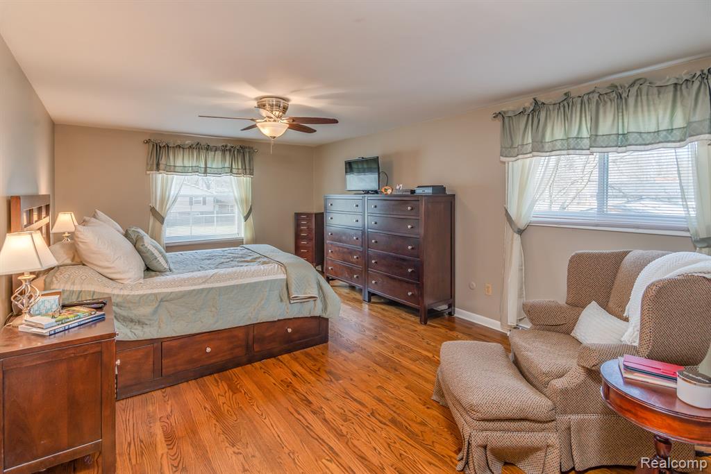 28556 Westerleigh Road Farmington Hills, MI 48334 - Photo 9 of 22