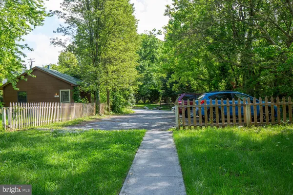 $1,110 | 304 West German Street, Unit 100, Shepherdstown, WV 25443