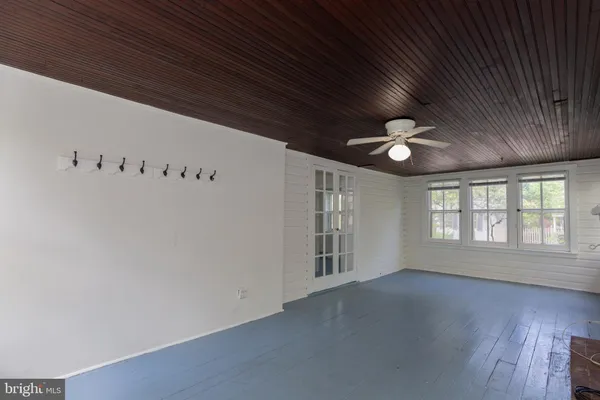 $1,110 | 304 West German Street, Unit 100, Shepherdstown, WV 25443