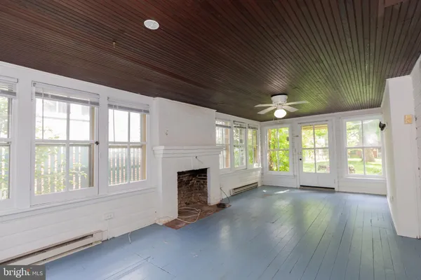 $1,110 | 304 West German Street, Unit 100, Shepherdstown, WV 25443