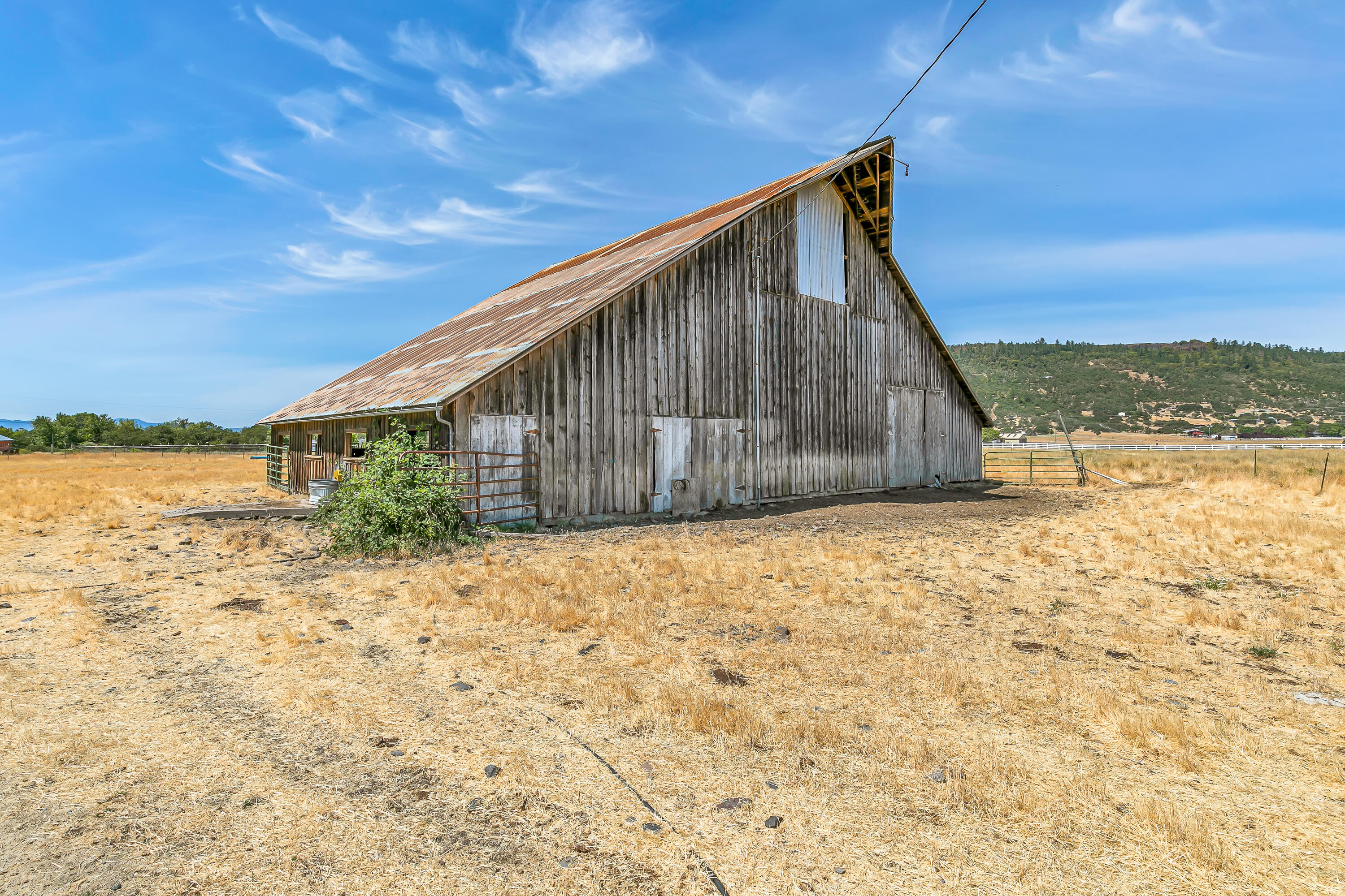 11322 Modoc Road White City, OR 97503 - Photo 38 of 53