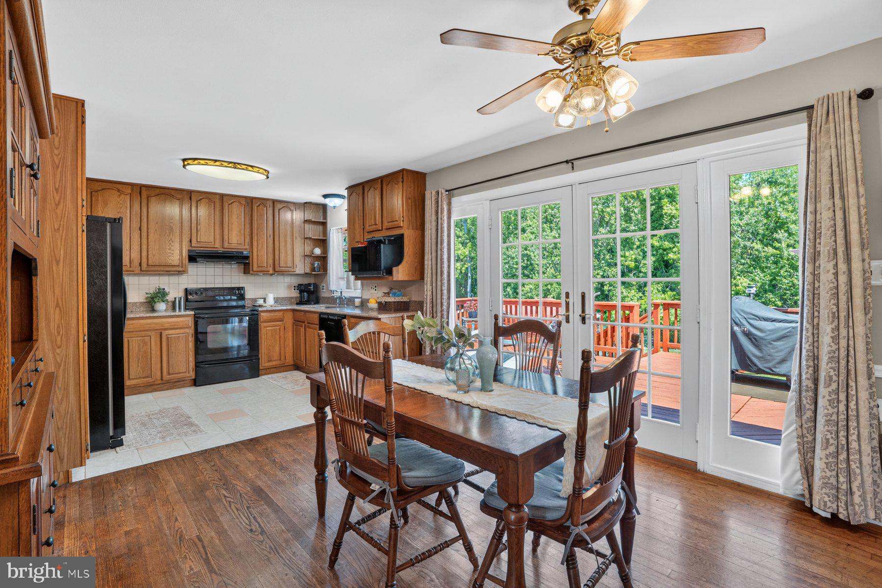 1518 Ridgely Drive Edgewater, MD 21037 - Photo 24 of 56 Dining/Kitchen Area