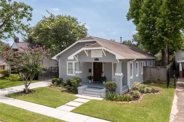 $3,700 | 1120 Winston Street, Houston, TX 77009
