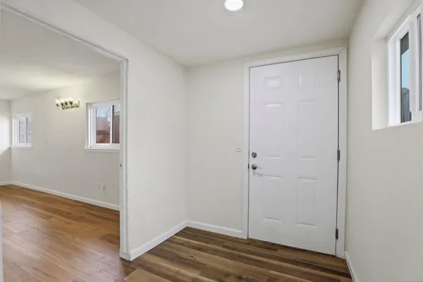 $2,375 | 5741 39th Street, Sacramento, CA 95824