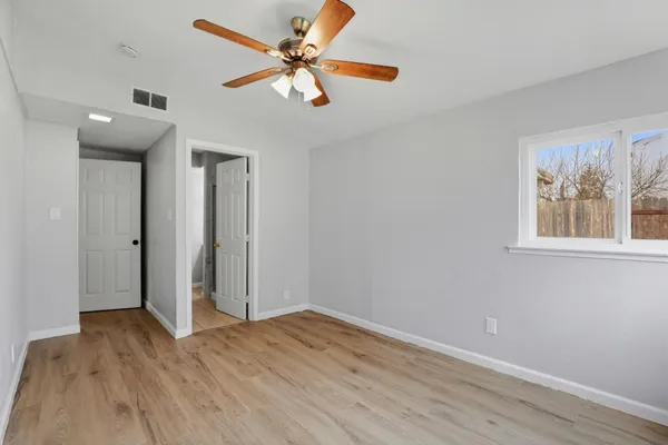 $2,375 | 5741 39th Street, Sacramento, CA 95824