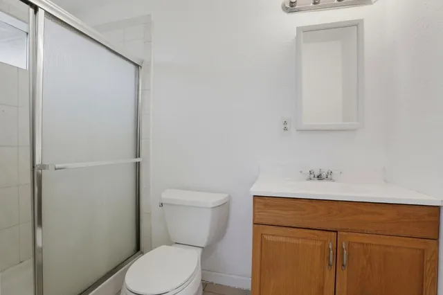 $2,975 | 5741 39th Street, Sacramento, CA 95824