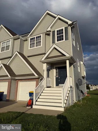 $279,900 | 185 West Sheldrake Circle, Dover, DE 19904