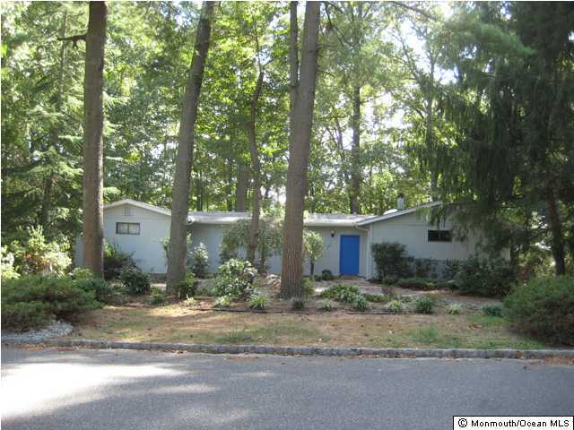 102 White Oak Ridge Road Middletown, NJ 07738 - Photo 1 of 3 Primary Photo