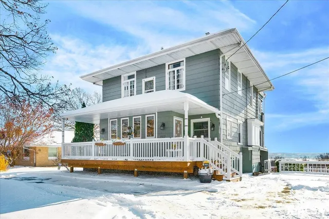 $225,000 | 1102 Northeast Glen Oak Avenue, Peoria, IL 61603