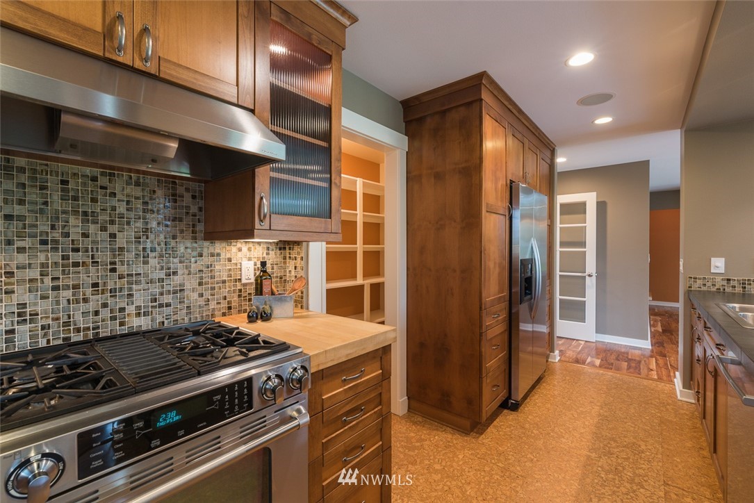 3812 Ridgemont Court Bellingham, WA 98229 - Photo 8 of 25 Gallery Image 8