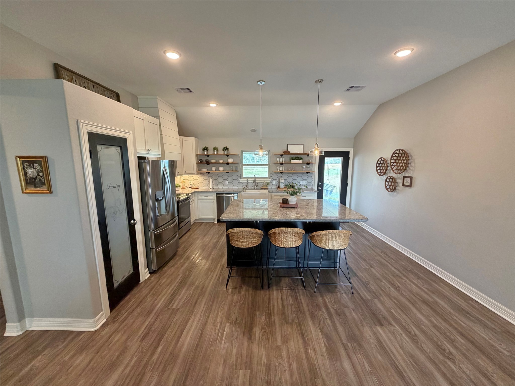 1056 Angus Trail Angleton, TX 77515 - Photo 18 of 39