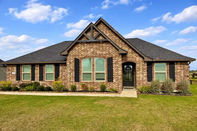 $419,900 | 1056 Angus Trail, Angleton, TX 77515