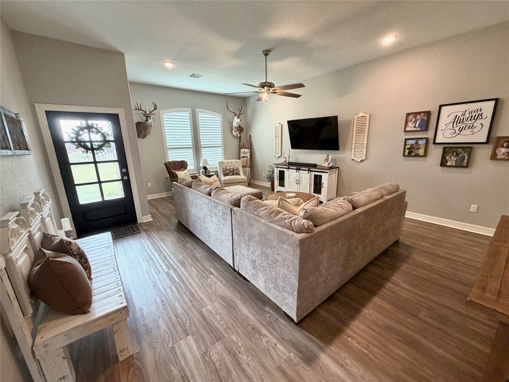 1056 Angus Trail Angleton, TX 77515 - Photo 6 of 39