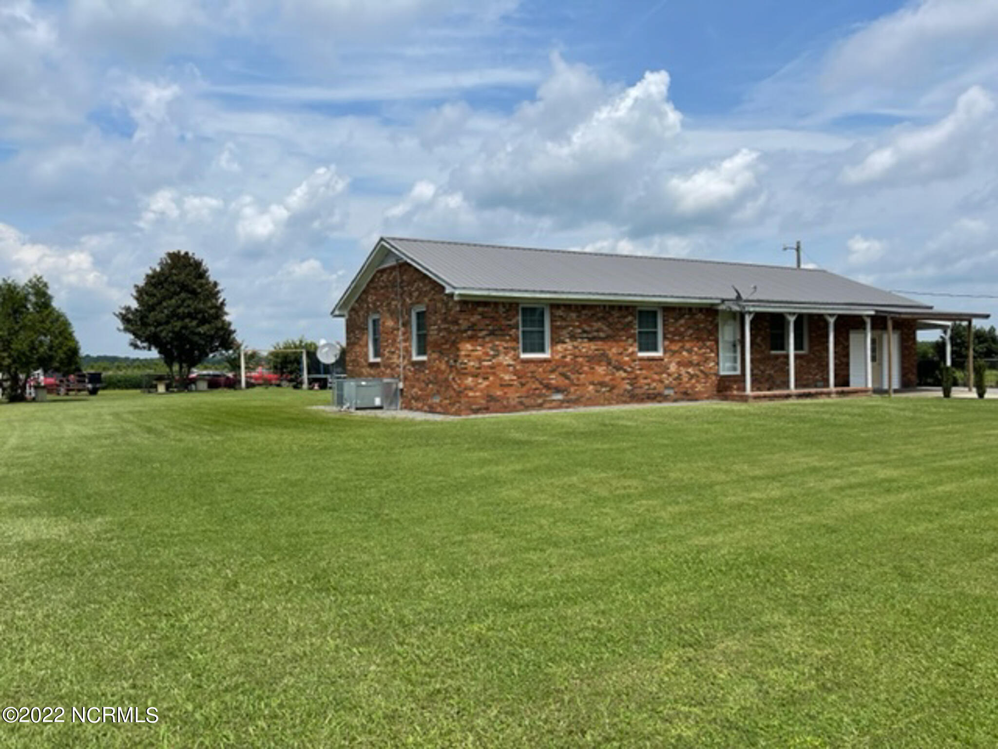 890 Spencer Road Faison, NC 28341 - Photo 3 of 34 IMG_0561