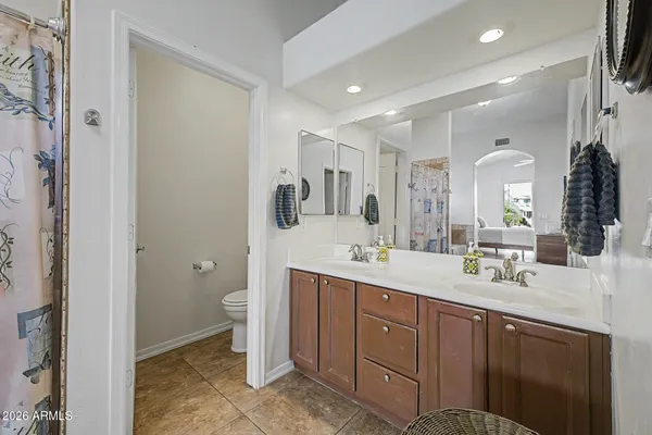 $725,000 | 1342 West Seashore Drive, Gilbert, AZ 85233