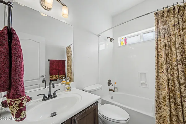 $725,000 | 1342 West Seashore Drive, Gilbert, AZ 85233