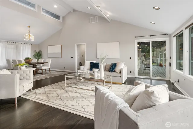 $2,800,000 | 13603 Southeast 55th Place, Bellevue, WA 98006