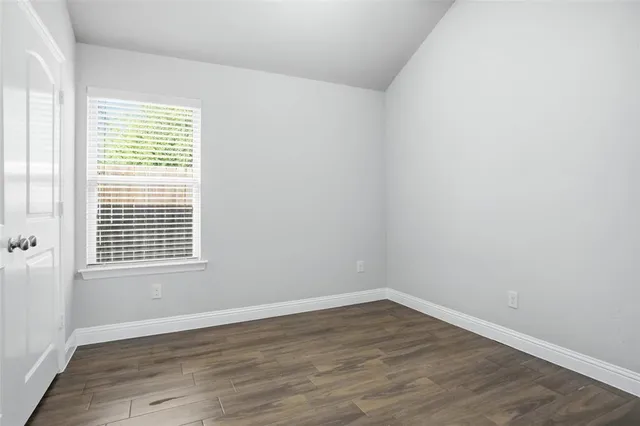 $267,500 | 505 West Boyce Avenue, Fort Worth, TX 76115