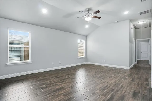 $267,500 | 505 West Boyce Avenue, Fort Worth, TX 76115