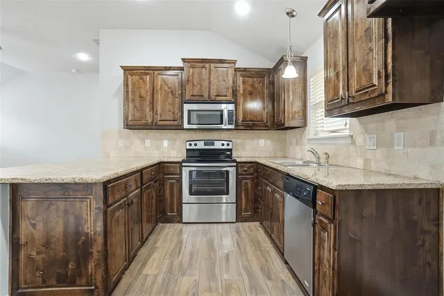 $267,500 | 505 West Boyce Avenue, Fort Worth, TX 76115