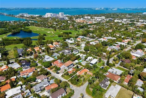 $1,695,000 | 515 West 30th Street, Miami Beach, FL 33140