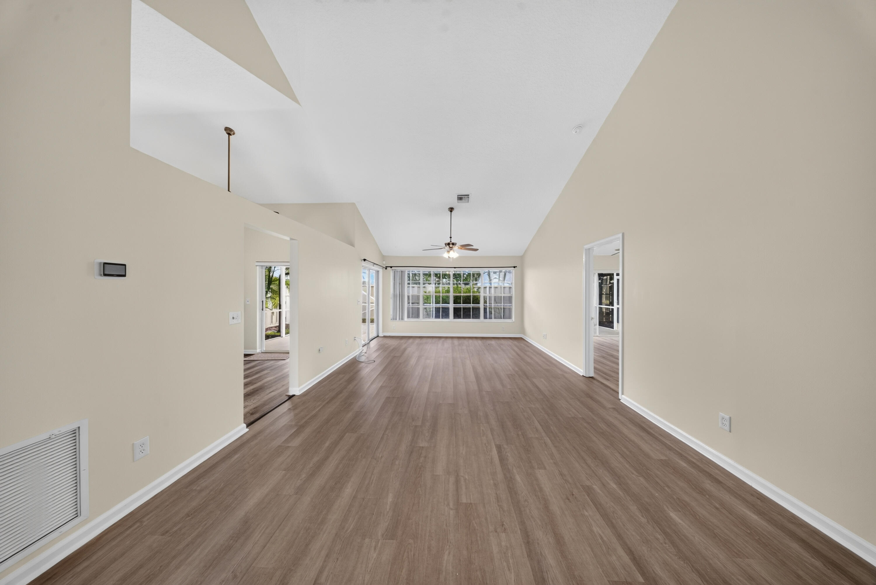 119 Adobe Circle Jupiter, FL 33458 - Photo 4 of 43 DSC02817