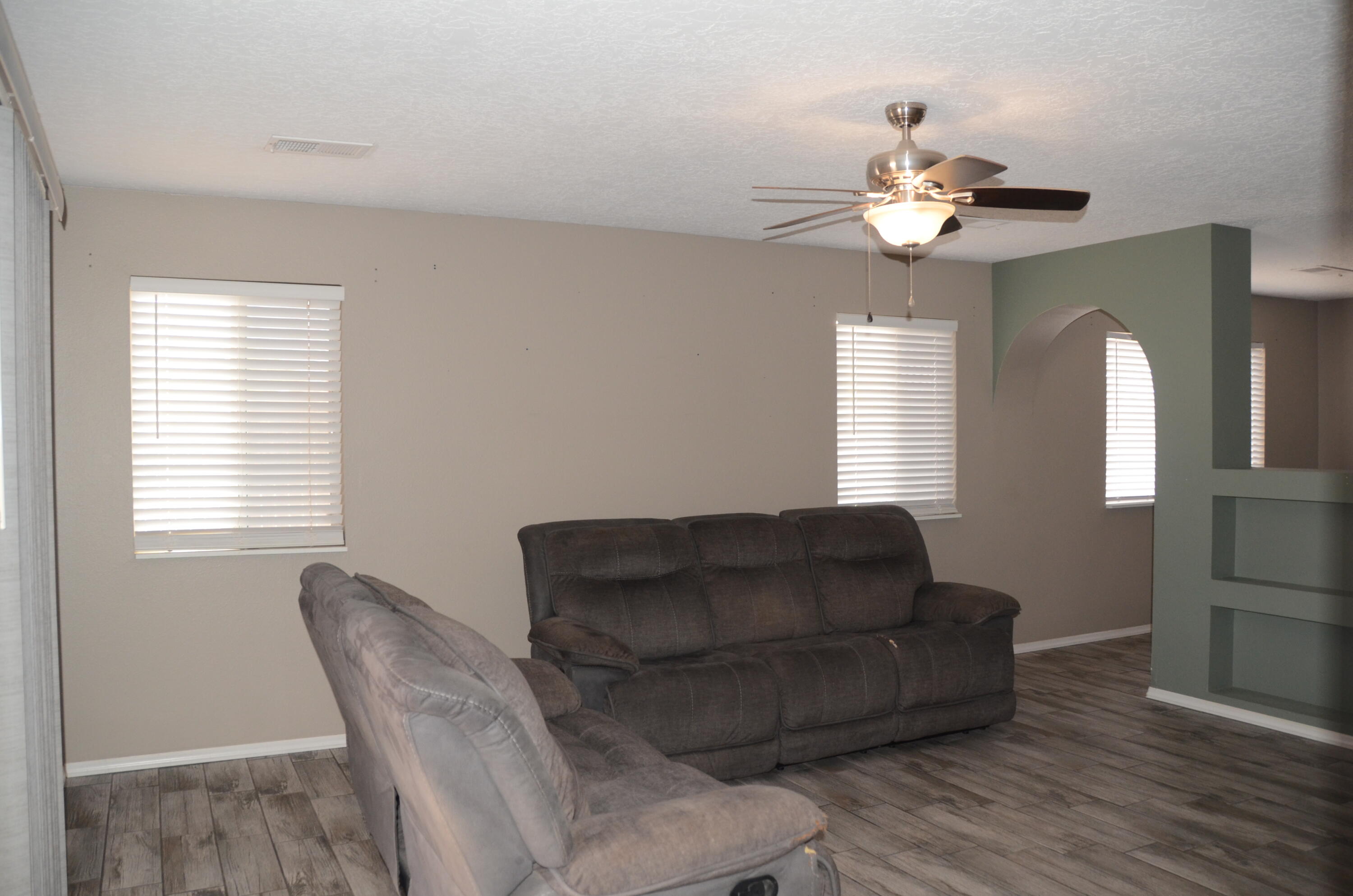 937 Marlow Meadows Drive Rio Rancho, NM 87144 - Photo 11 of 32 Gallery Image 11