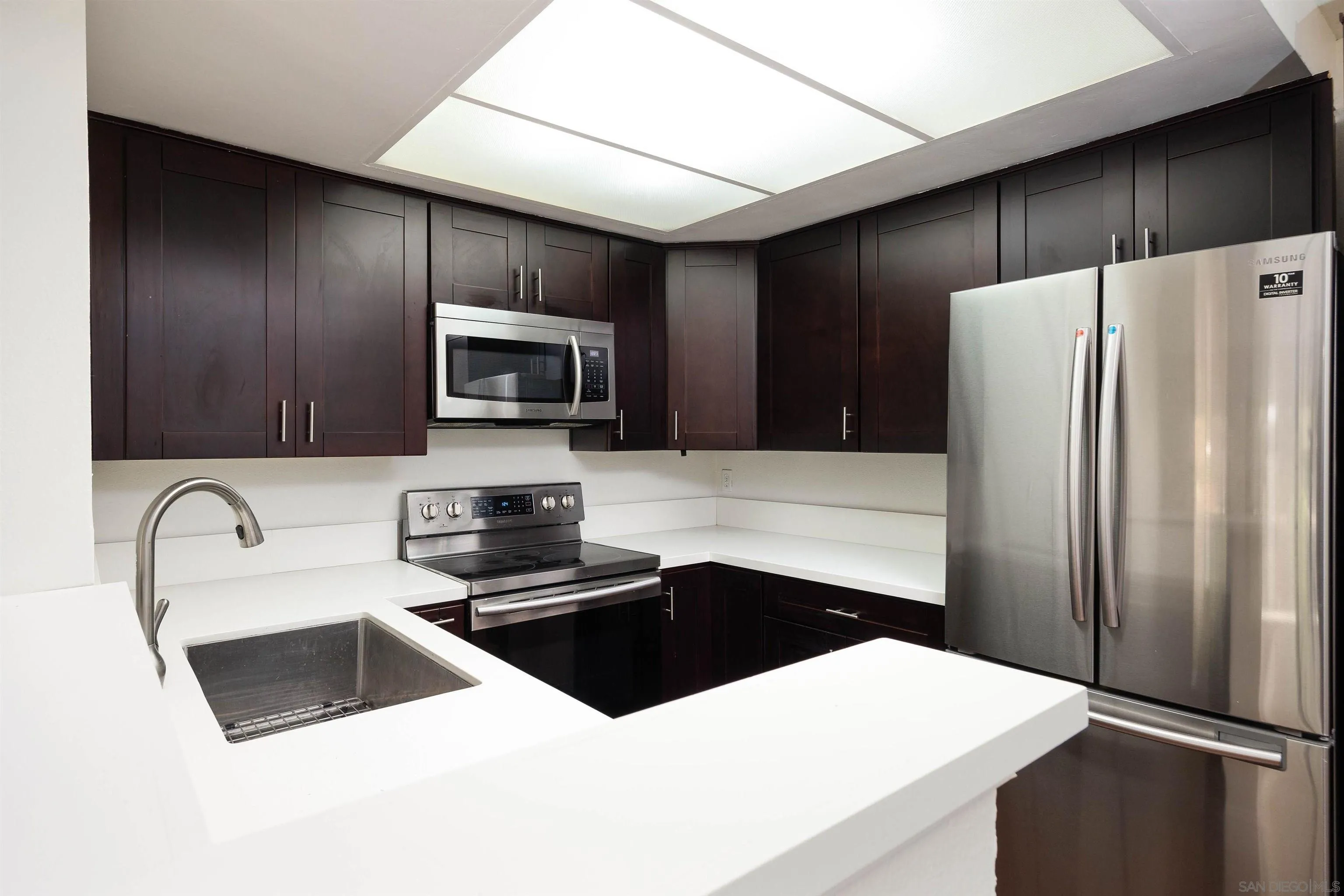 6070 Rancho Mission Road, Unit 437 San Diego, CA 92108 - Photo 11 of 20 Gallery Image 11