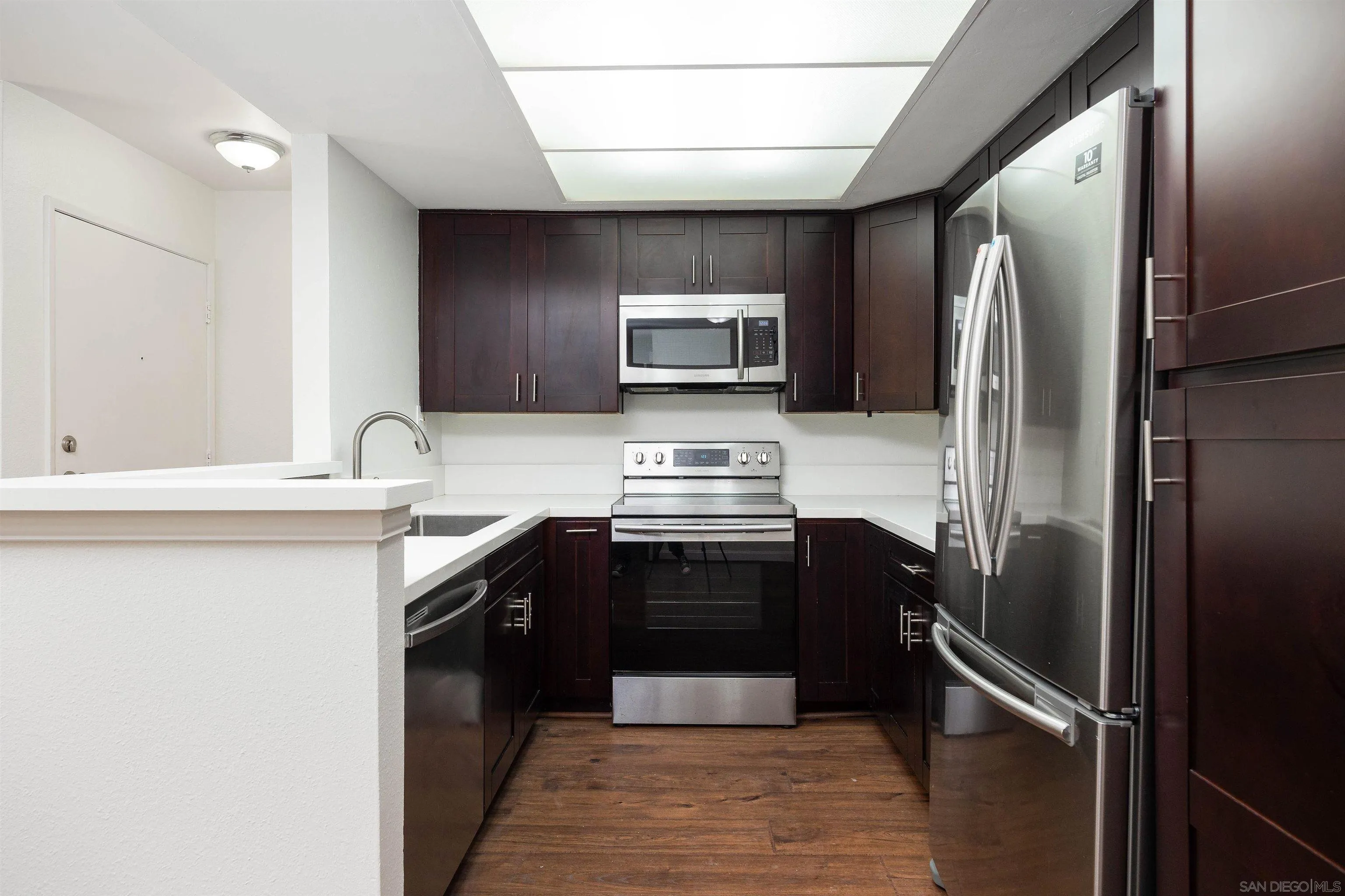 6070 Rancho Mission Road, Unit 437 San Diego, CA 92108 - Photo 12 of 20 Gallery Image 12