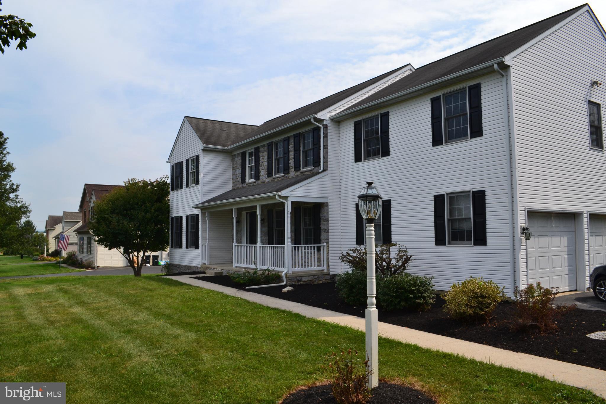 9 Longenecker Road Lititz, PA 17543 - Photo 2 of 15