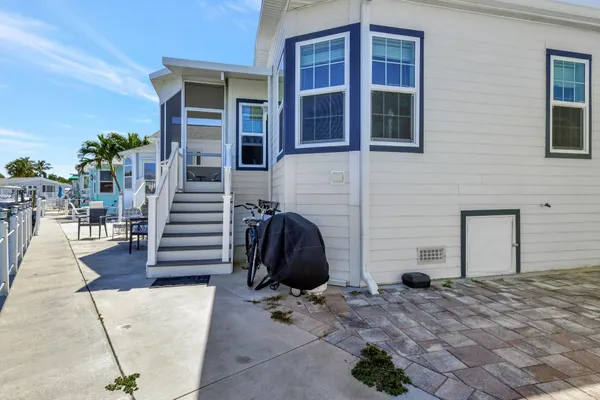 $2,500 | 10701 South Ocean Drive, Unit 651, Jensen Beach, FL 34957