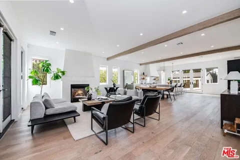 $3,275,000 | 935 South Burnside Avenue, Los Angeles, CA 90036