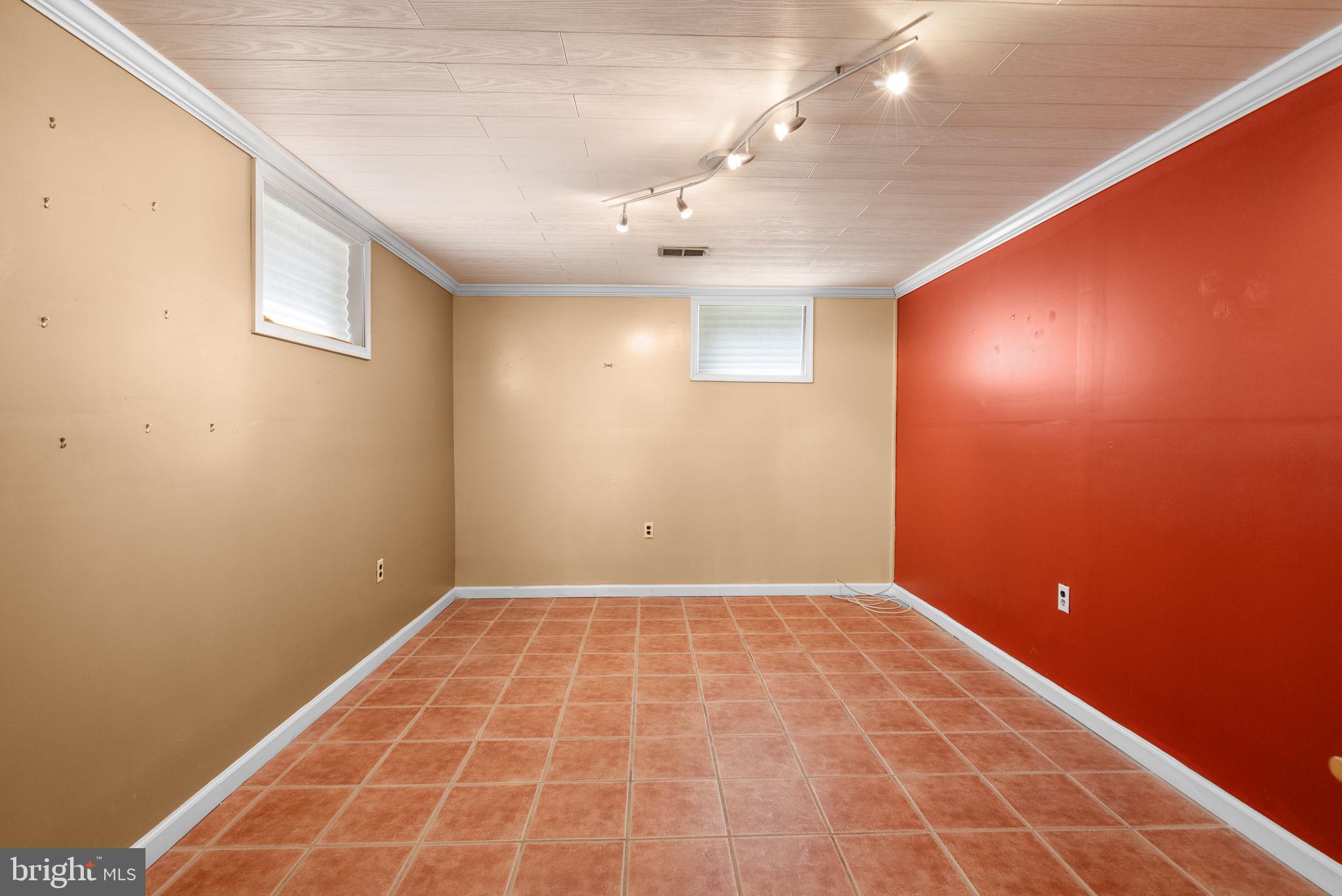4502 Hargrove Road Temple Hills, MD 20748 - Photo 23 of 31 Potiential 5th bedroom