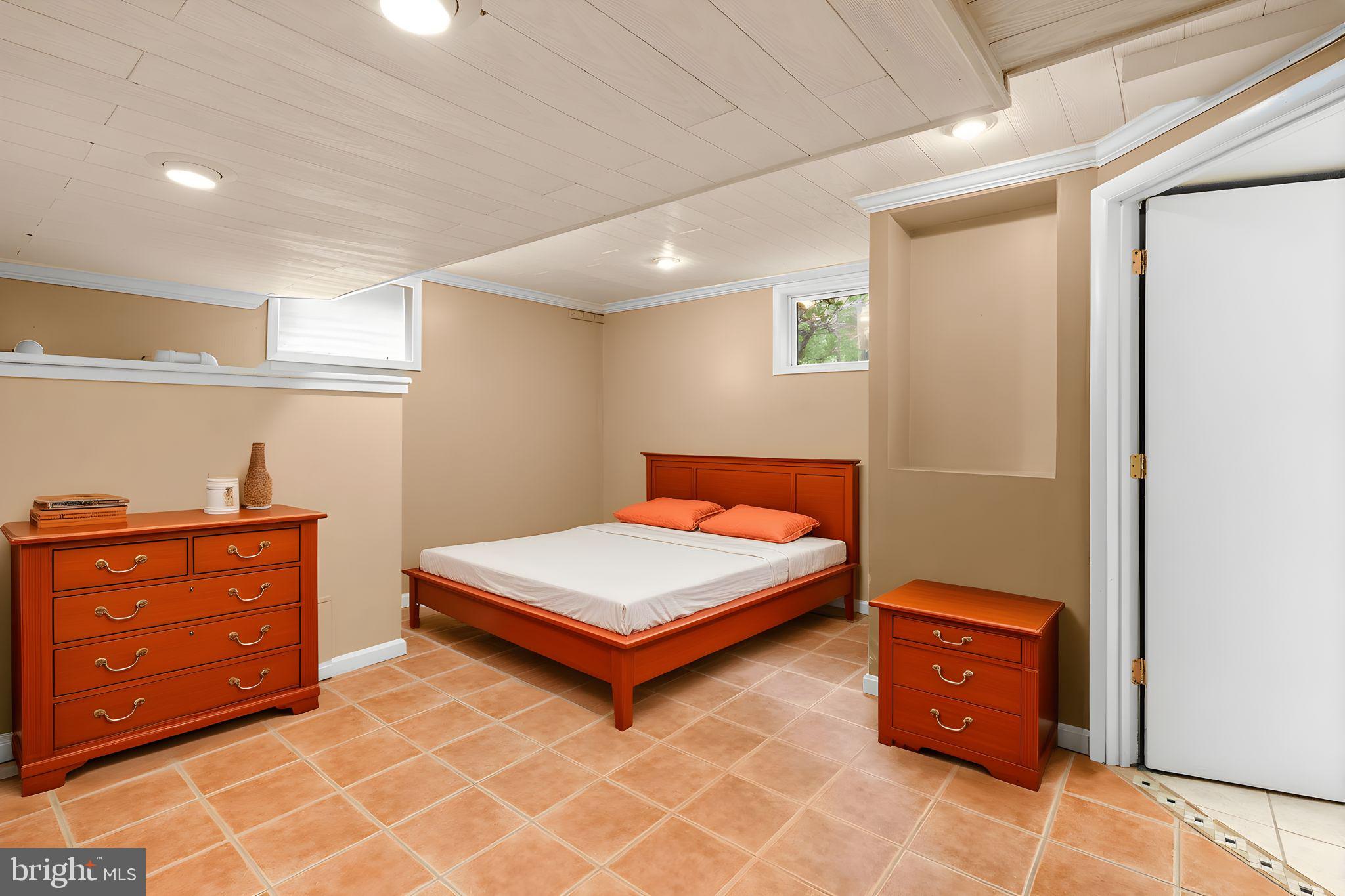 4502 Hargrove Road Temple Hills, MD 20748 - Photo 24 of 31 Basement Bedroom 4