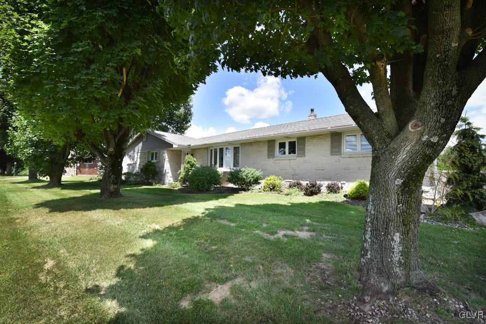 3728 Howertown Road Northampton, PA 18067 - Photo 1 of 38 Gallery Image 1