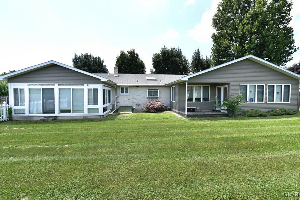 3728 Howertown Road Northampton, PA 18067 - Photo 8 of 38 Gallery Image 8