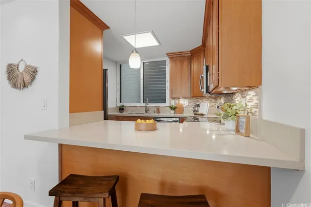 $720,000 | 1015 Aoloa Place, Unit 217, Kailua, HI 96734