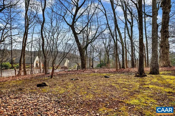 $269,975 | 646 White Oak Drive, Roseland, VA 22967