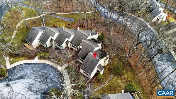 $269,975 | 646 White Oak Drive, Roseland, VA 22967