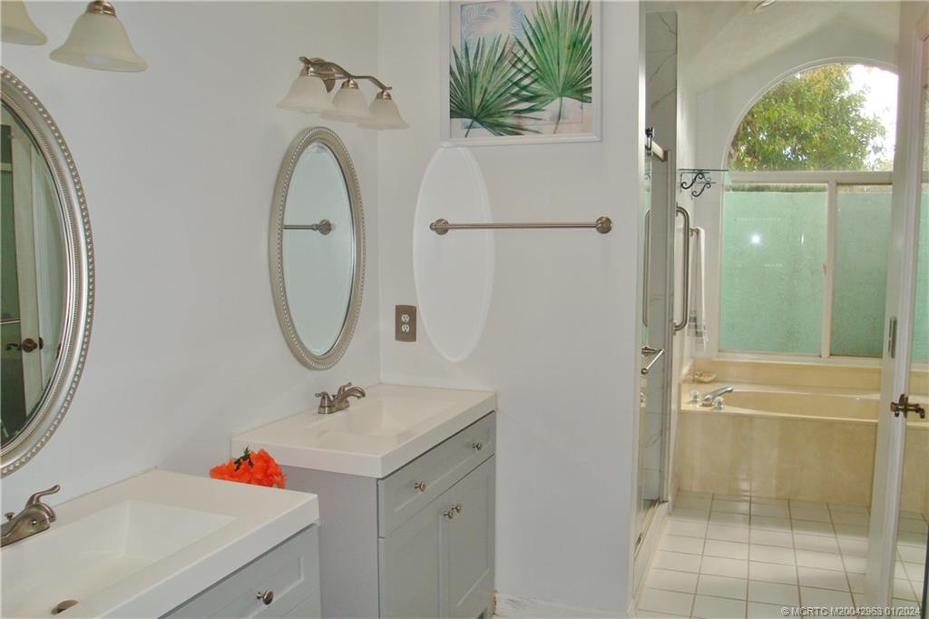 2209 Southwest Oak Ridge Road Palm City, FL 34990 - Photo 18 of 35 Two Sinks